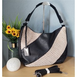 Τσάντα ώμου μαύρη B058
